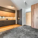 Park Apartment Old Town By Noclegi Renters